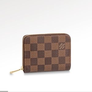 Authentic Louis Vuitton Zippy Coin purse